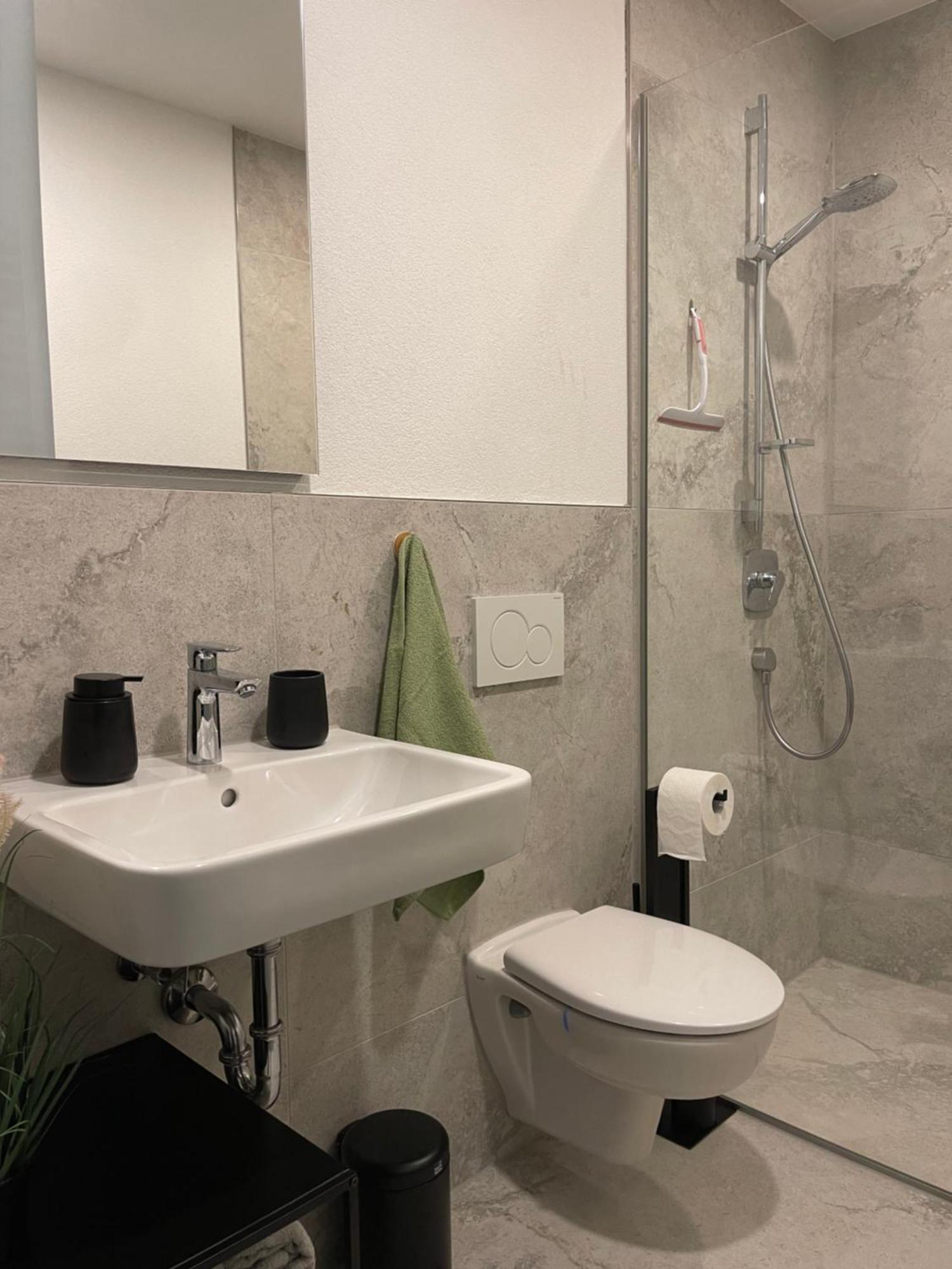 Wunderschoenes Apartment Am Schloessle Zentrum Pforzheim Luaran gambar