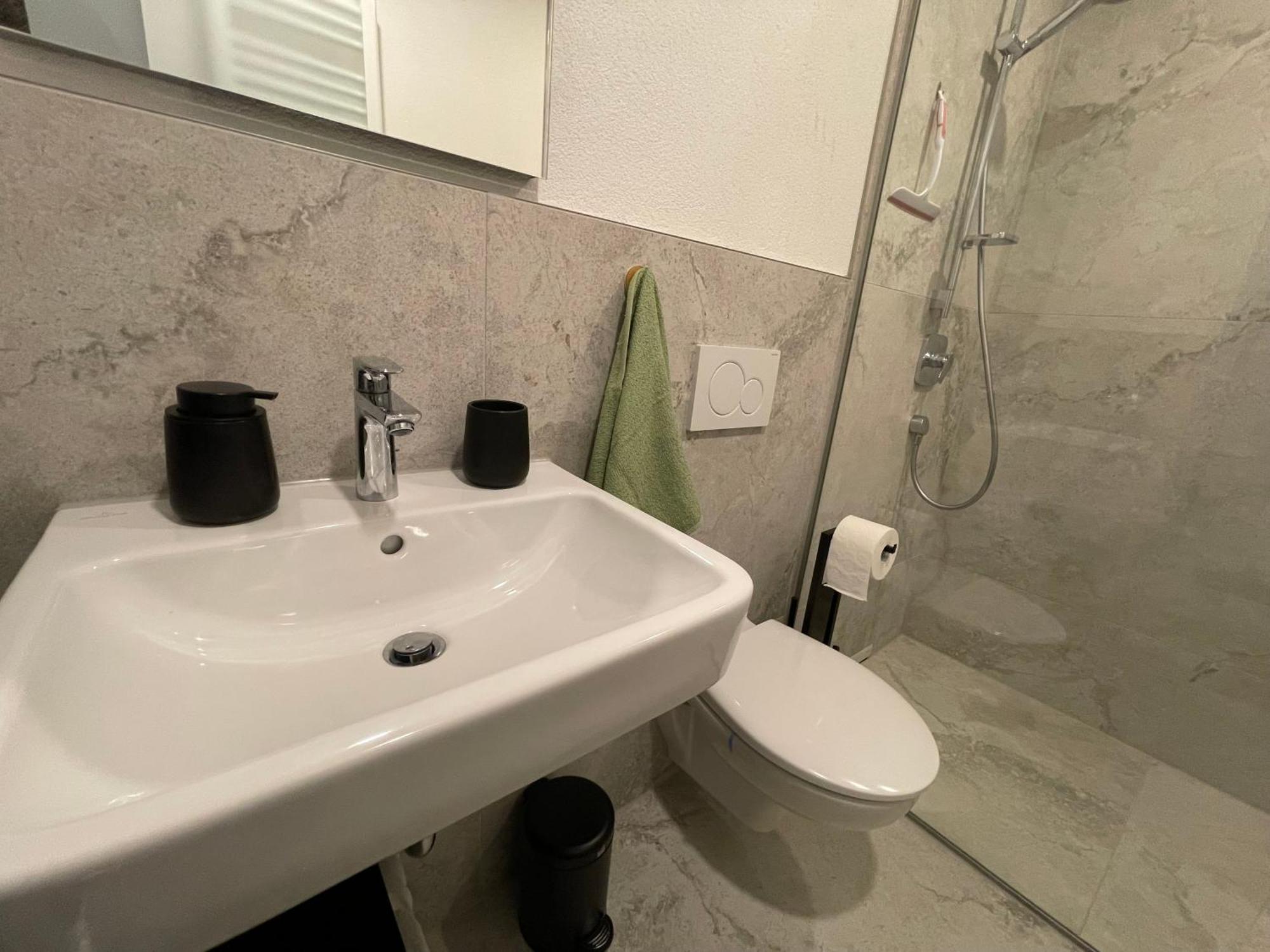 Wunderschoenes Apartment Am Schloessle Zentrum Pforzheim Luaran gambar
