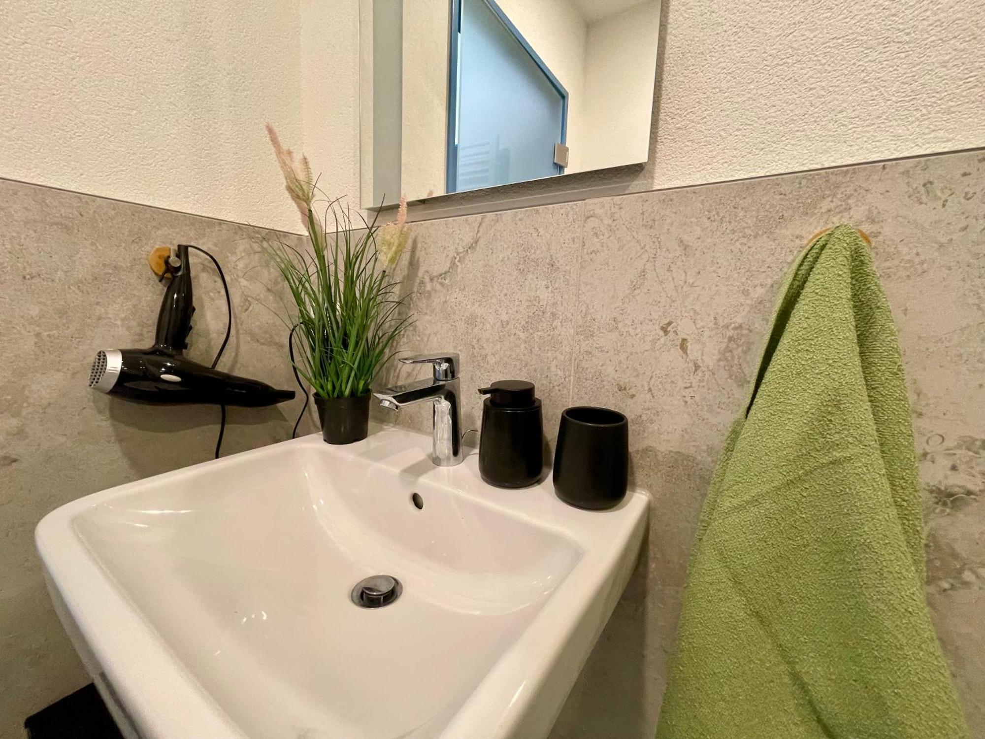 Wunderschoenes Apartment Am Schloessle Zentrum Pforzheim Luaran gambar